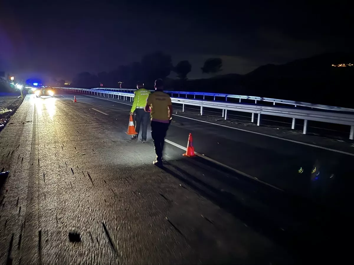 Germencik\'te Trafik Kazası: 2 Ölü