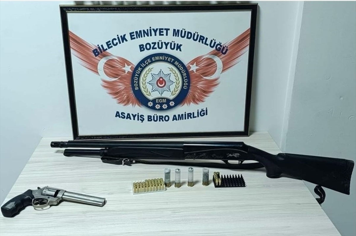 Silahlarla Yakayı Ele Verdi