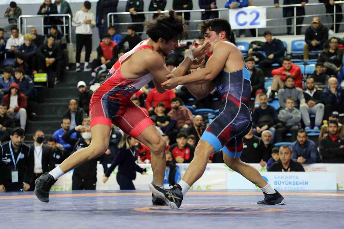 Sakarya\'da Gençlere Spor Fırsatı