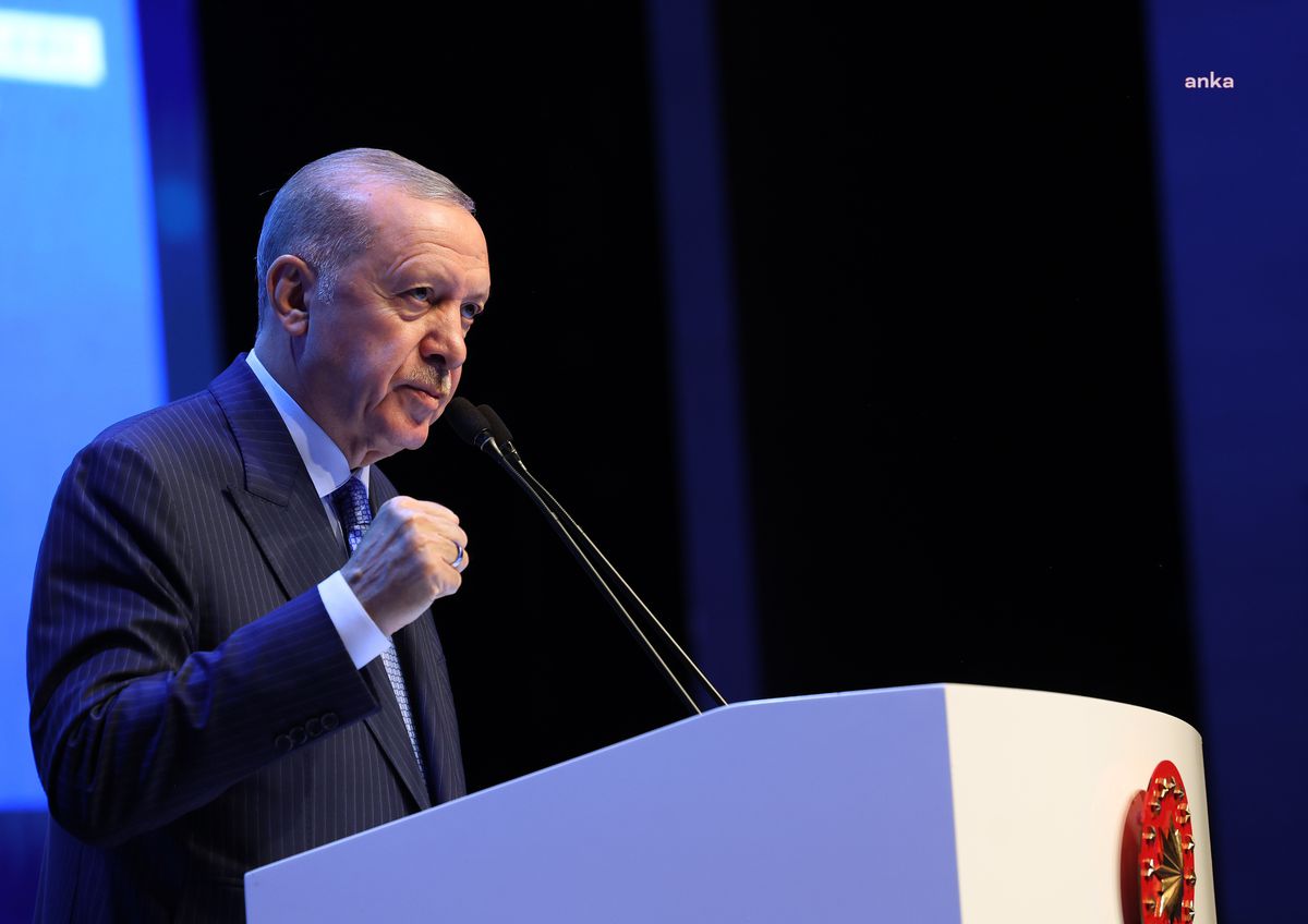 Cumhurbaşkanı Erdoğan\'dan Bosna-Hersek\'e Yardım Açıklaması: "Acil İhtiyaçları İçeren Yardımlarımızı Bölgeye Ulaştırıyoruz"