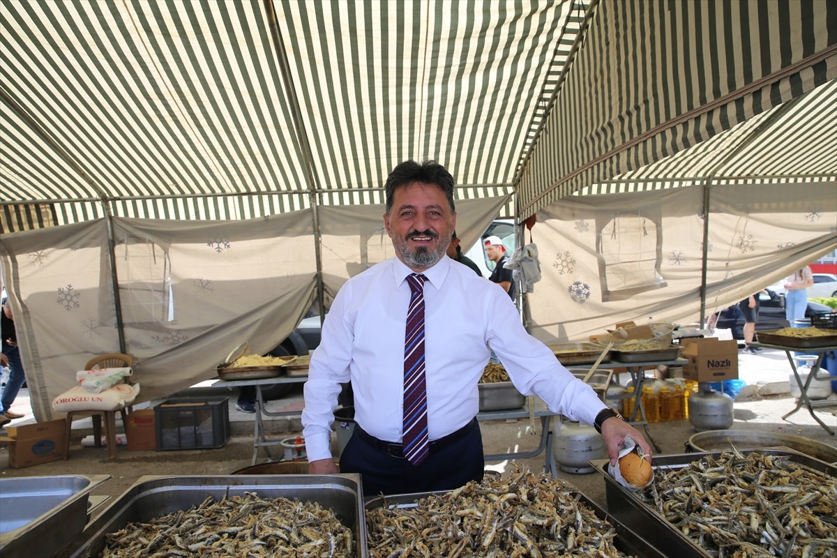 Denizli\'de 12. Hamsi Festivali Coşkusu
