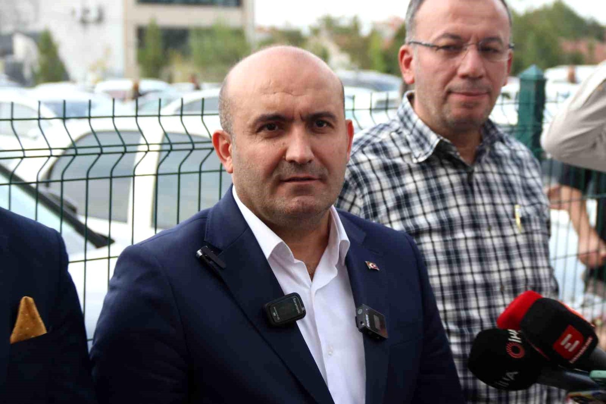 AK Parti Eskişehir İl Başkanı Albayrak\'tan Otopark İstasyonu Açıklaması
