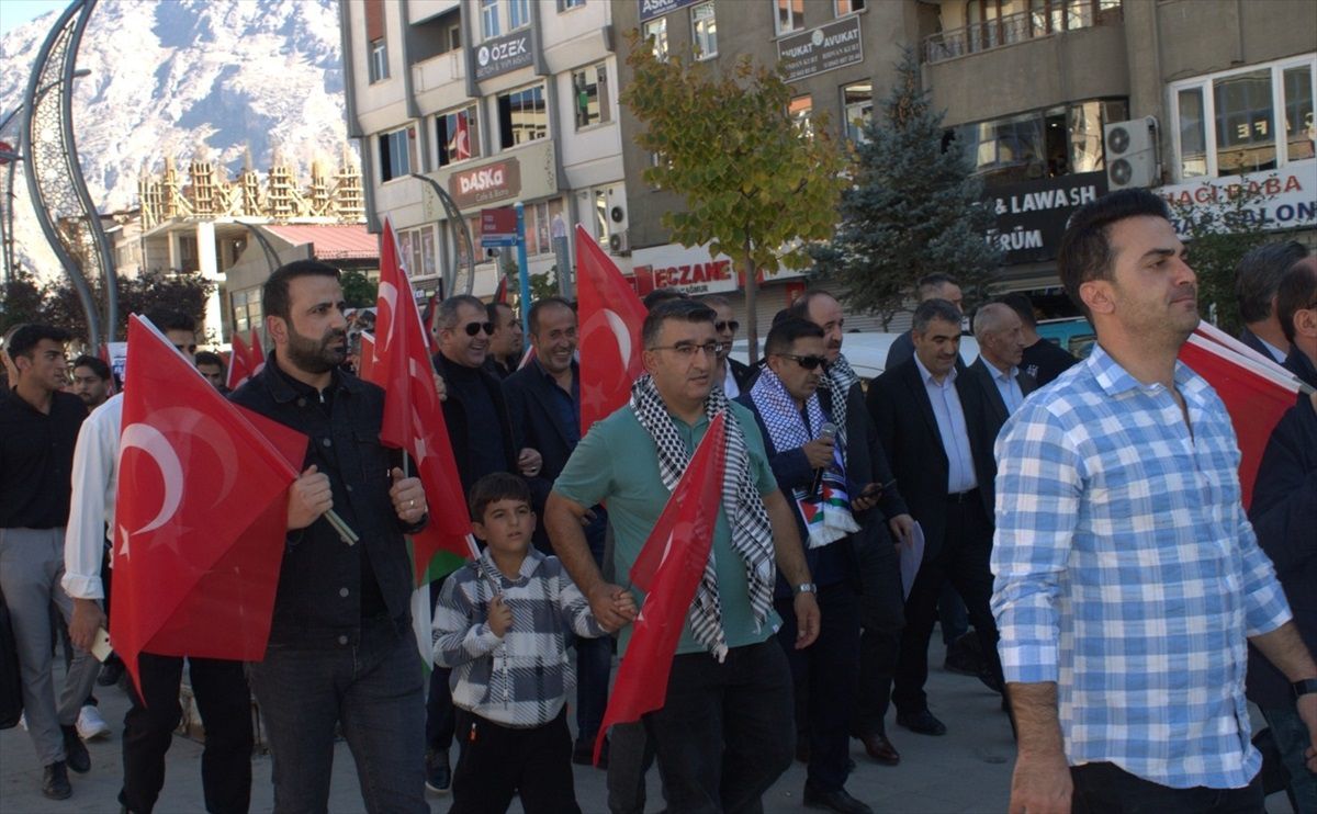 Hakkari\'de İsrail\'in Gazze\'ye yönelik saldırıları protesto edildi