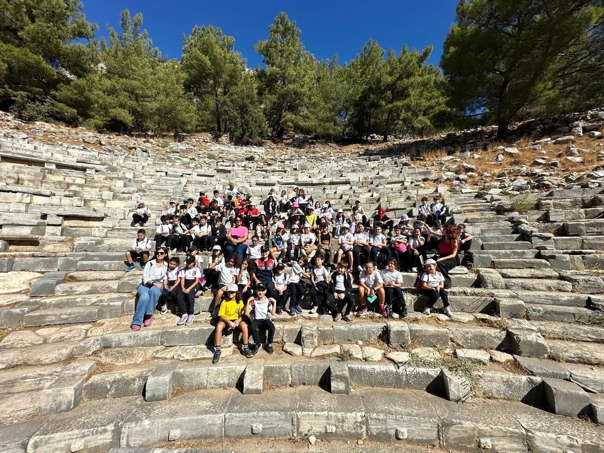 Priene\'de Jandarmadan Bilgilendirme
