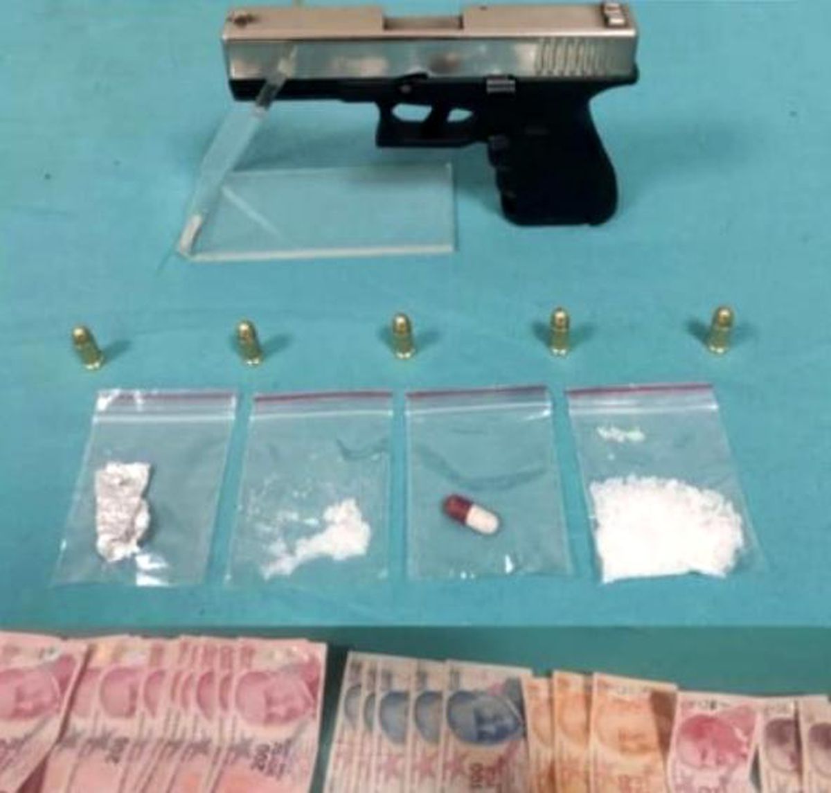 Eskişehir\'de Hapis Cezası Olan 2 Şüpheli Tutuklandı