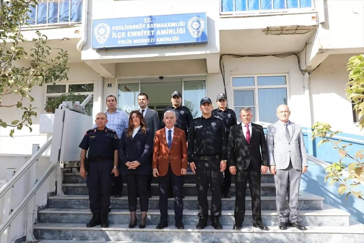 Kırklareli Valisi Turan, Pehlivanköy\'de ziyaretlerde bulundu