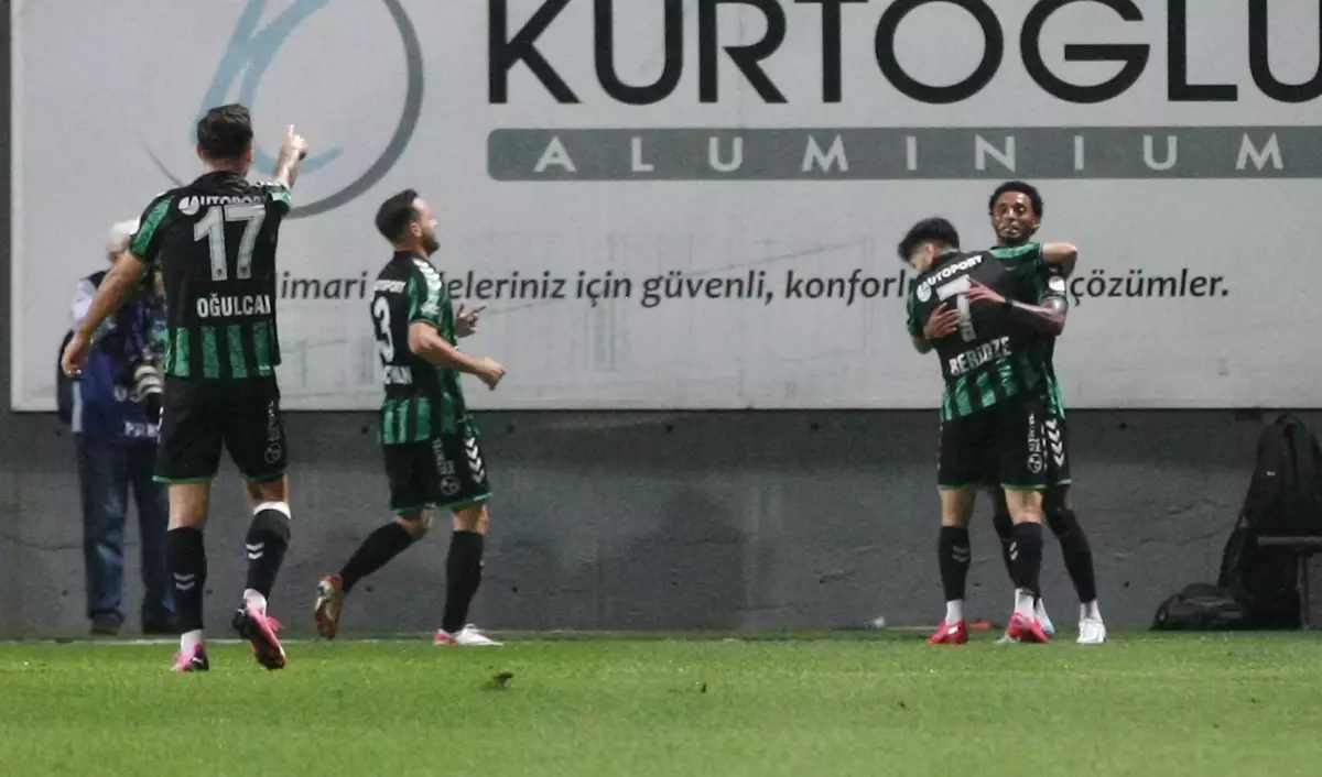 Kocaelispor, İstanbulspor\'a 3-0 Yenildi