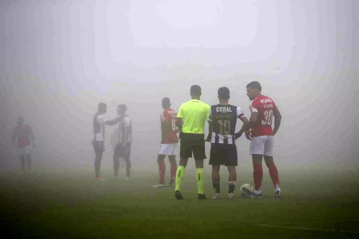 Benfica-Nacional Maçı Yoğun Sis Nedeniyle Ertelendi