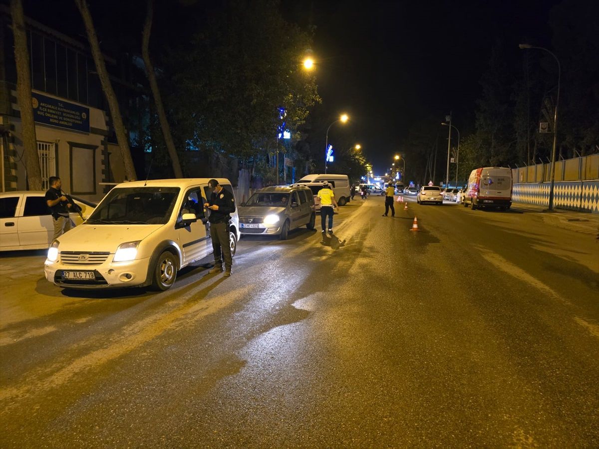 Şanlıurfa\'da 24 Aranan Şüpheli Yakalandı