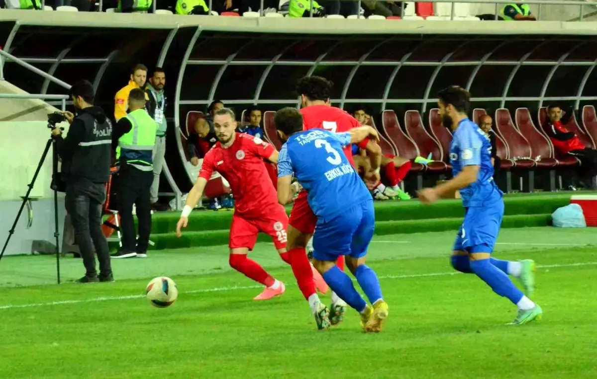 Karaman FK, Ankara Demirspor\'a 1-0 Yenildi