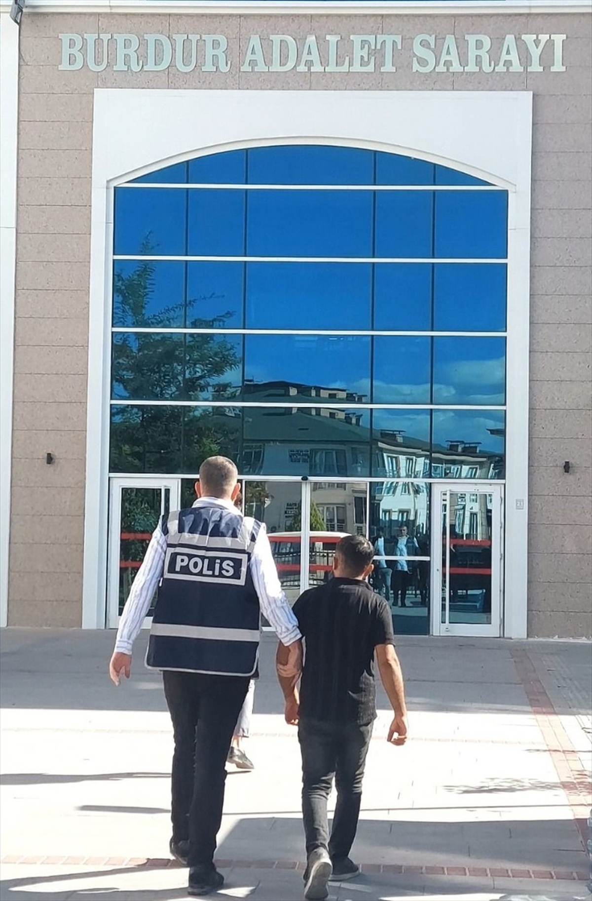 Camiden Sadaka Kutusu Hırsızlığı