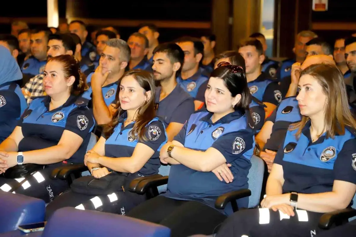 Alanya Belediyesi\'nden Zabıta Personeline Seminer Desteği