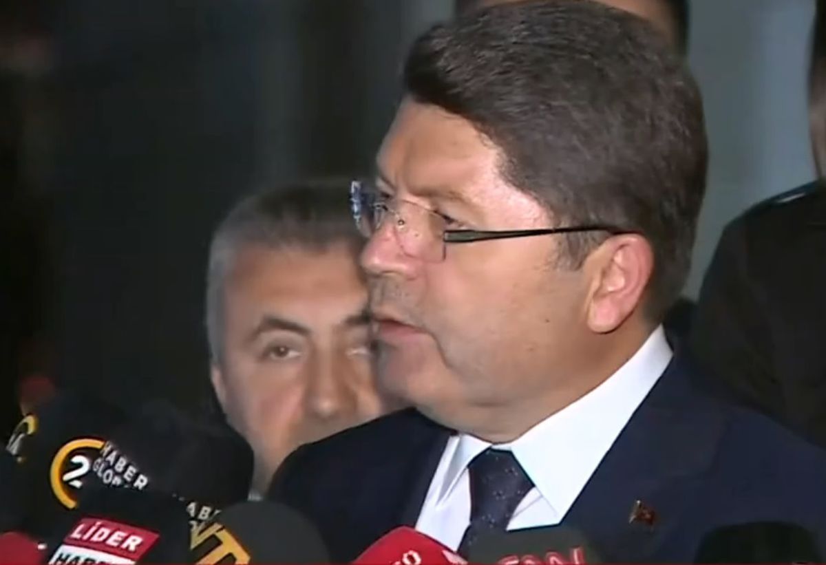 Bakan Tunç: \'Cezaevi dolu\' diye bir suçlunun cezaevine alınmaması gibi bir durum söz konusu olamaz