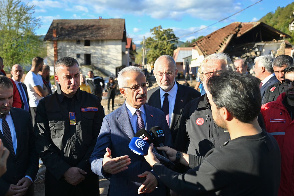 Bakan Uraloğlu Bosna Hersek\'te Sel Felaketini İnceledi