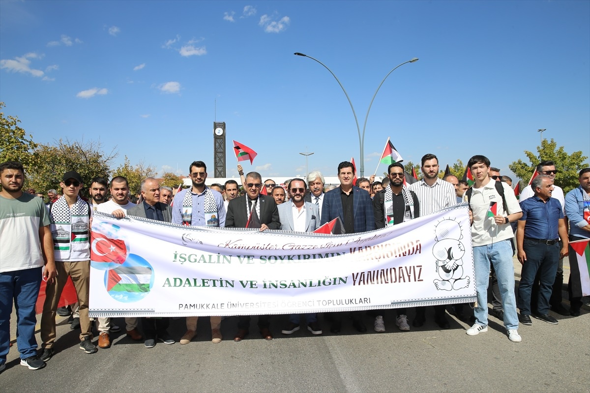 PAÜ\'de Gazze Saldırılarına Protesto