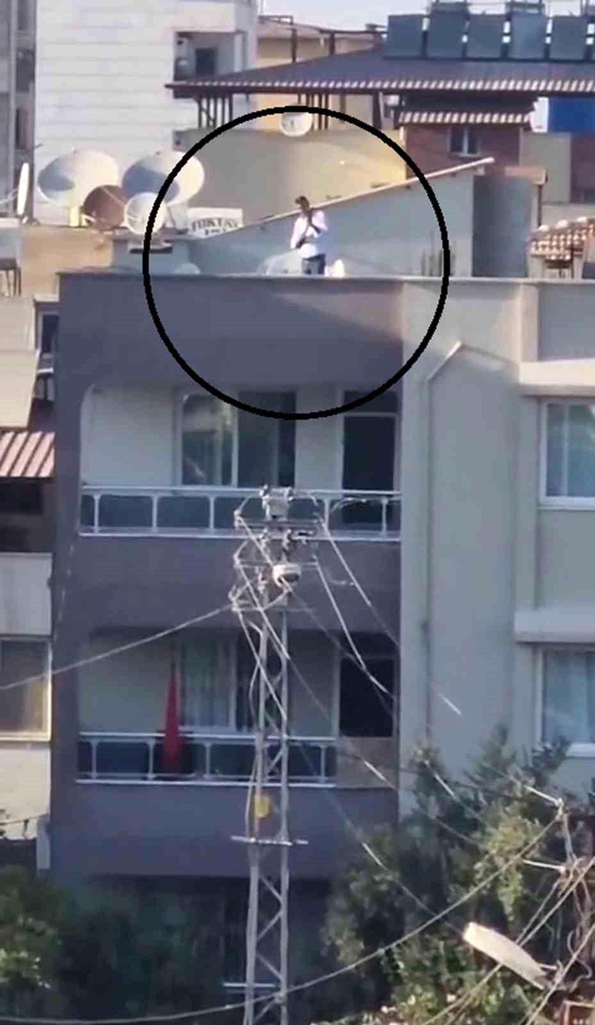 Düğünde Havaya Ateş Açan Şahıs Tedirgin Etti