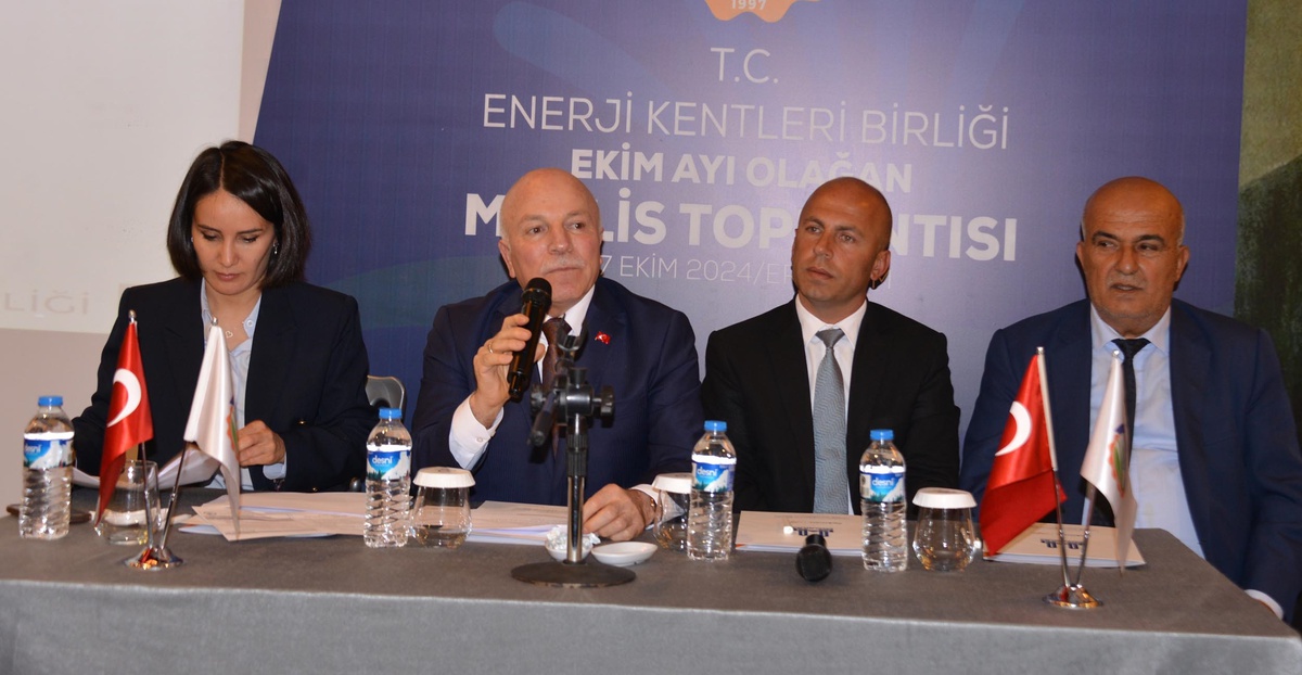 Enerji Dönüşümü Paneli Erzurum\'da Toplandı