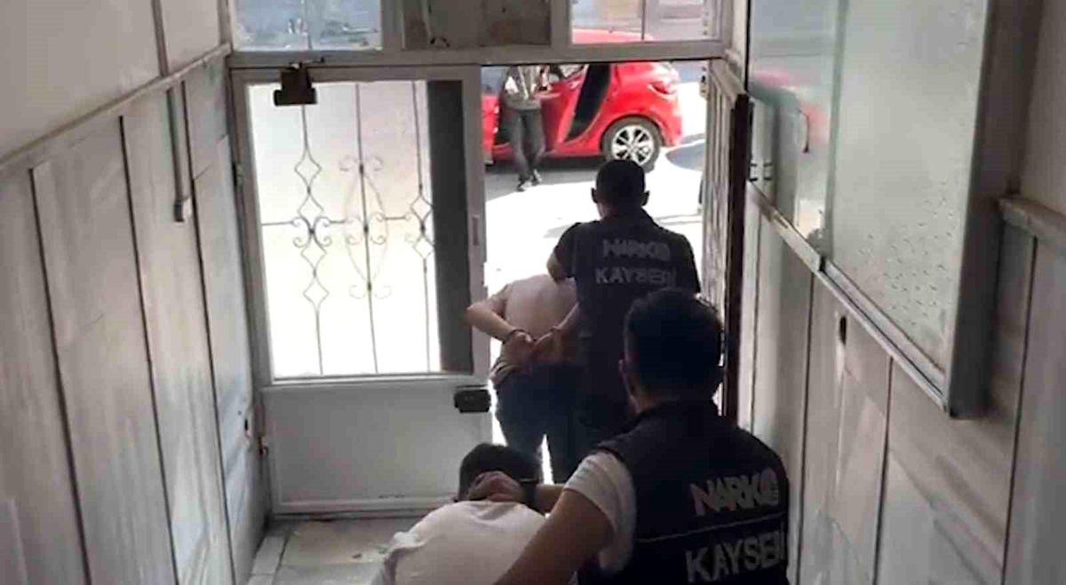 Kayseri\'de Uyuşturucu Operasyonu