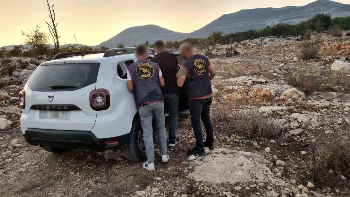 Mersin\'de 3 Hükümlü Yakalandı