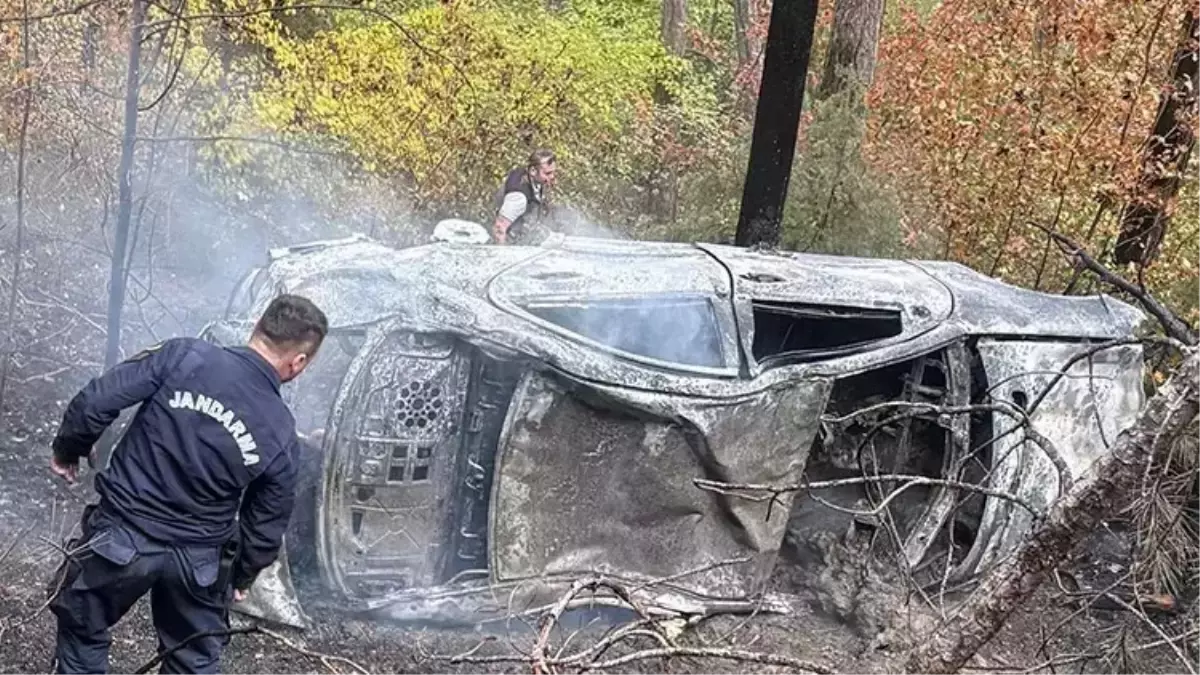 Mudurnu\'da uçuruma yuvarlanan otomobilde iki kişi hayatını kaybetti