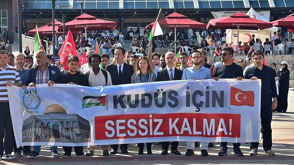 Ondokuz Mayıs Üniversitesi öğrenci toplulukları Filistin\'e destek yürüyüşü yaptı