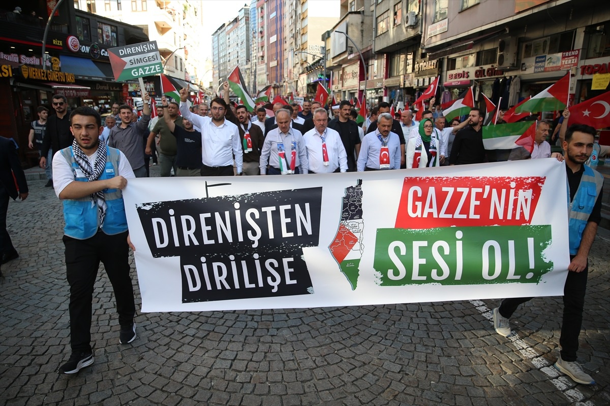 Rize\'de Filistin\'e Destek Yürüyüşü