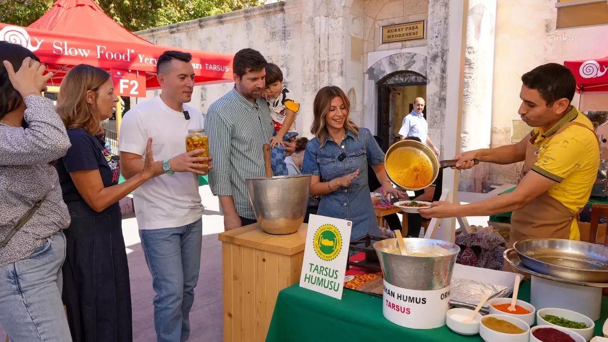 Tarsus\'ta Plastiksiz Yeryüzü Pazarı Yeniden Açıldı