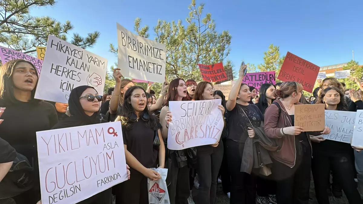 Trakya Üniversitesi\'nden Cinayetlere Tepki Yürüyüşü