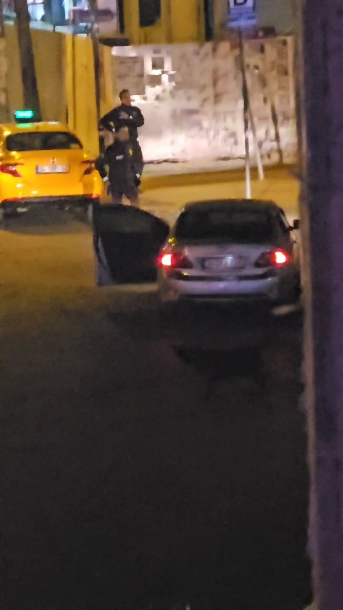 Arnavutköy\'de Kadın Saldırıya Uğradı