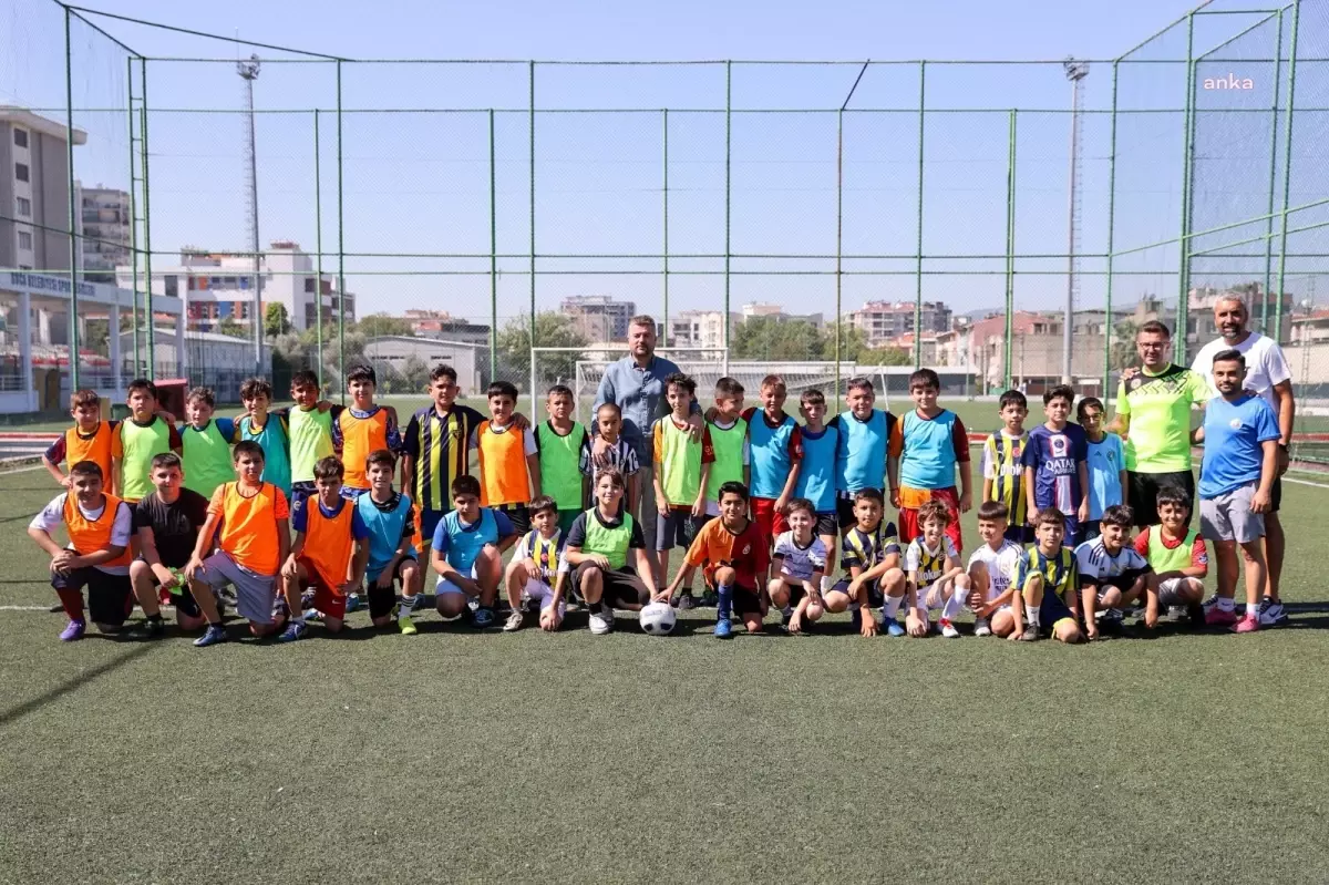 Buca Belediyesi’nin Ücretsiz Kış Futbol Okulu Kayıtları Başladı