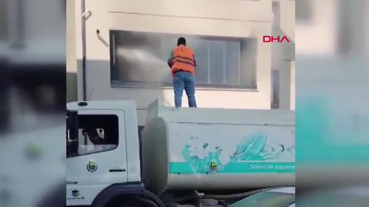 Bursa\'da 3 Katlı Binada Yangın