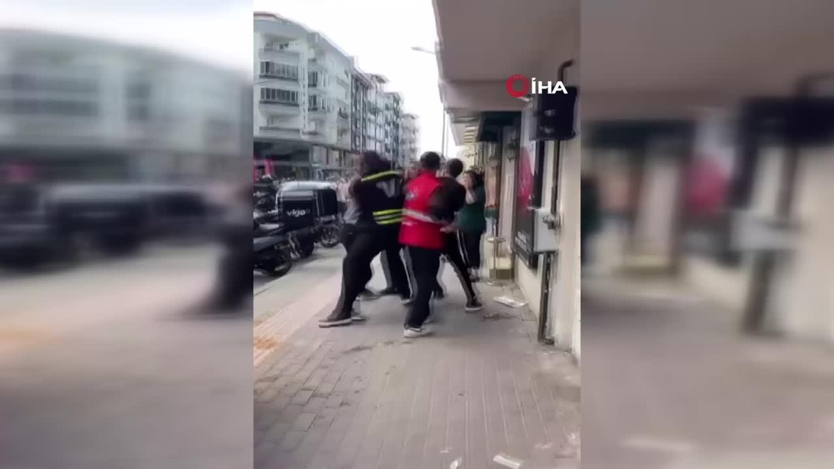 Bursa\'da Kuryeler Arasında Sopalı Kavga