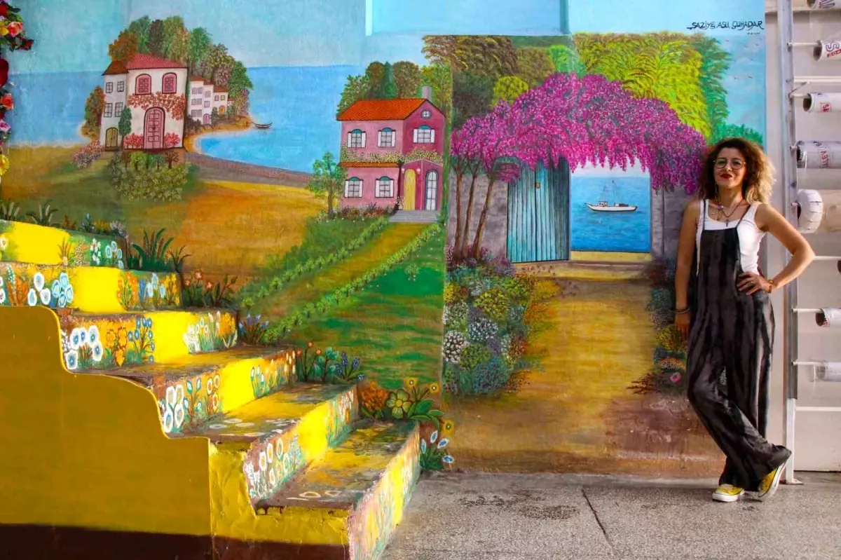 Amasya\'da Duvara Deniz Manzarası Çizildi