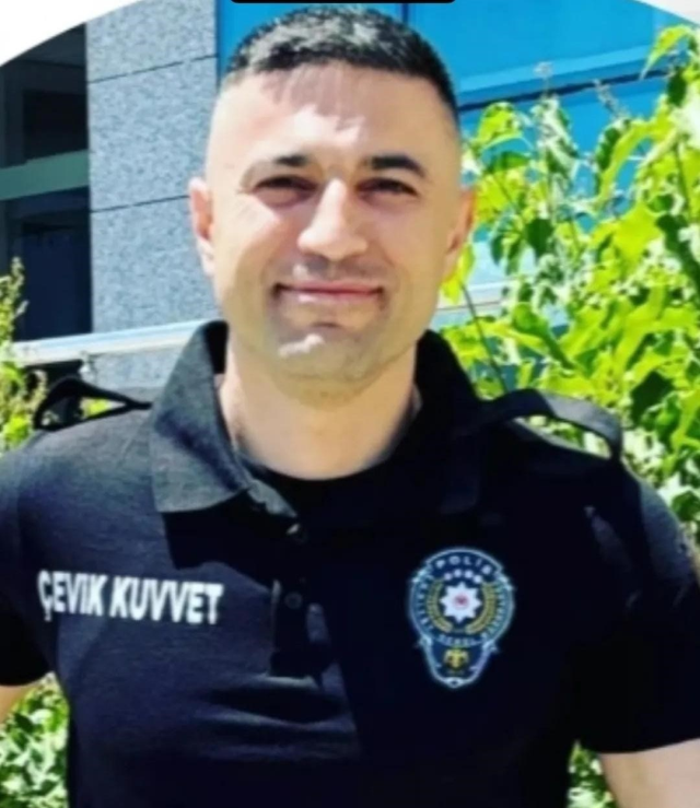 Erciş'te polis memuru intihar etti