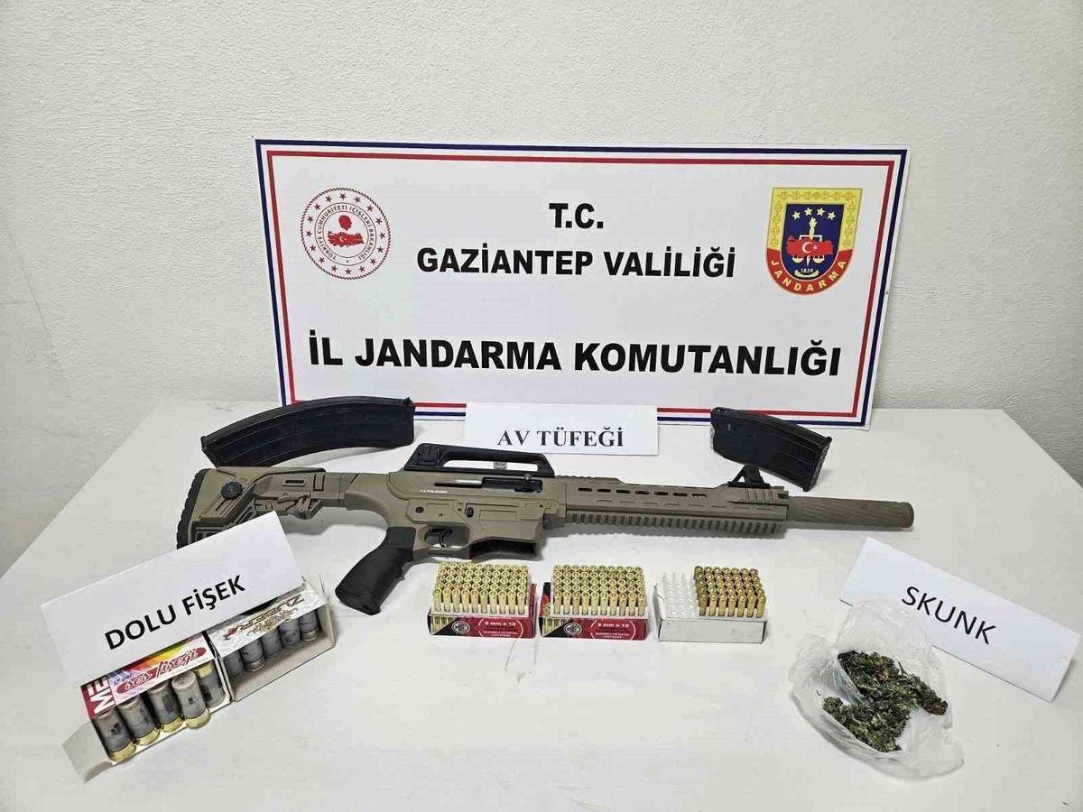 Gaziantep\'te Kaçakçılık Operasyonları: 266 Şüpheli Yakalandı