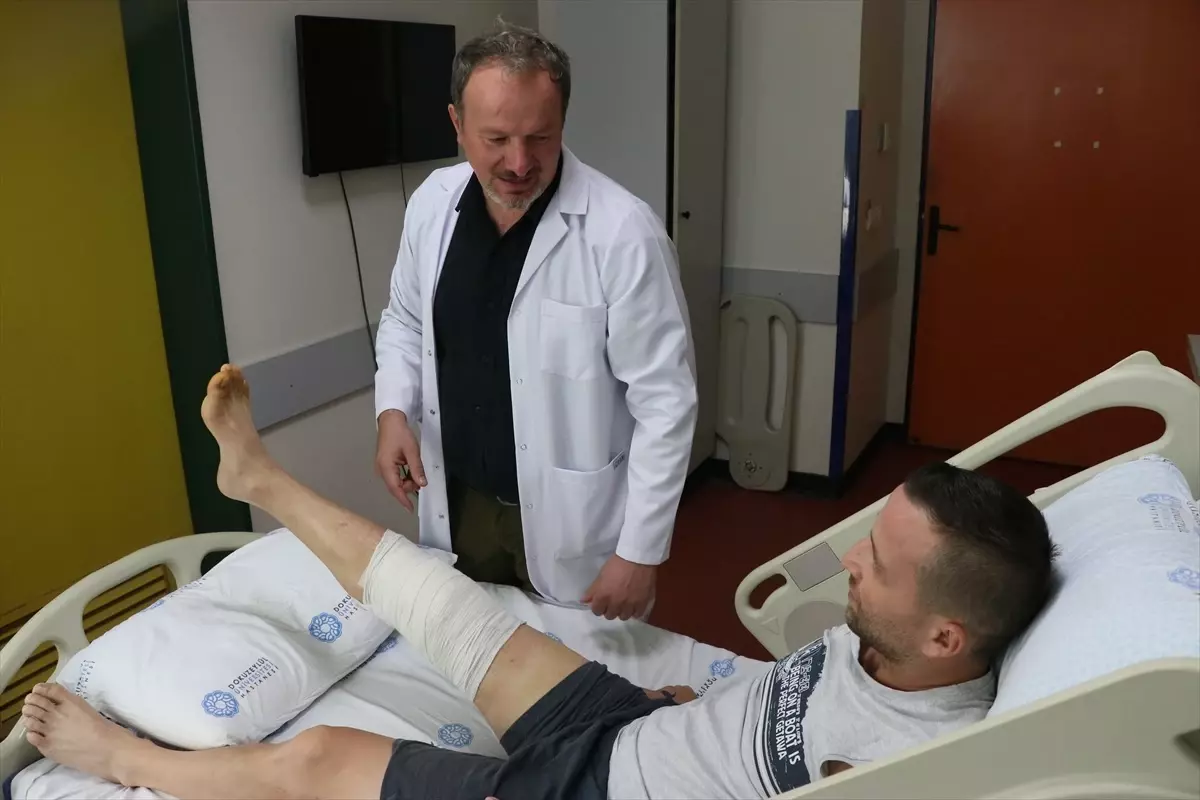 Futbolcu Tarık\'a Menisküs Nakliyle Umut