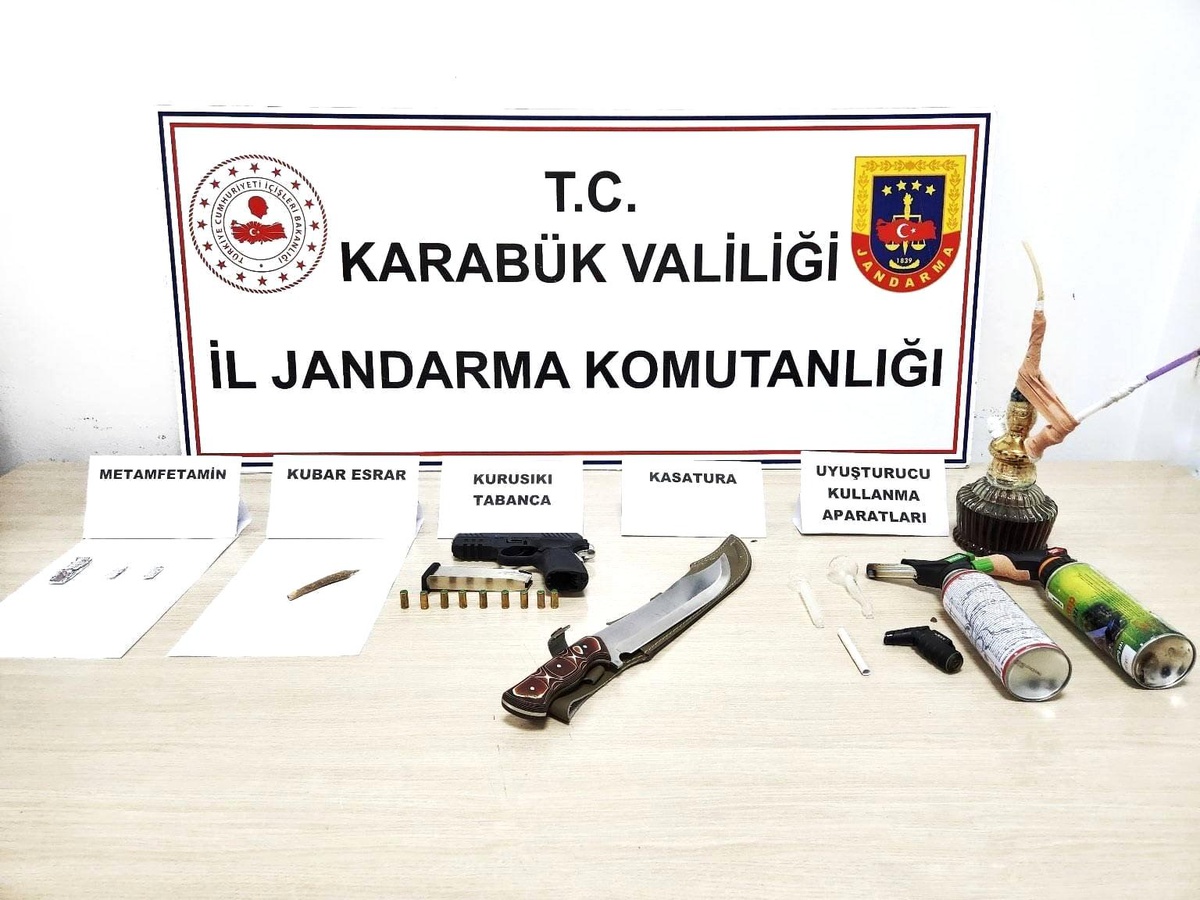 Karabük\'te uyuşturucu operasyonu: 2 gözaltı