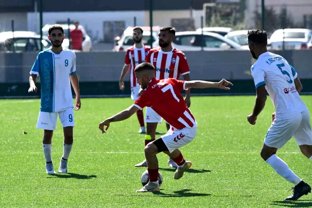 Kayseri Futbol Academy ve Yeni Erciyesspor 4-4 Berabere