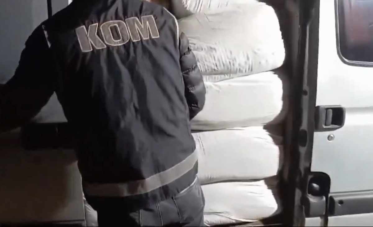 Kayseri\'de 1.7 Ton Kaçak Tütün Yakalandı