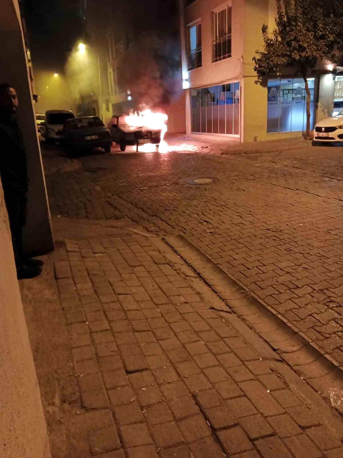 Aydın\'da Otomobil Alev Aldı