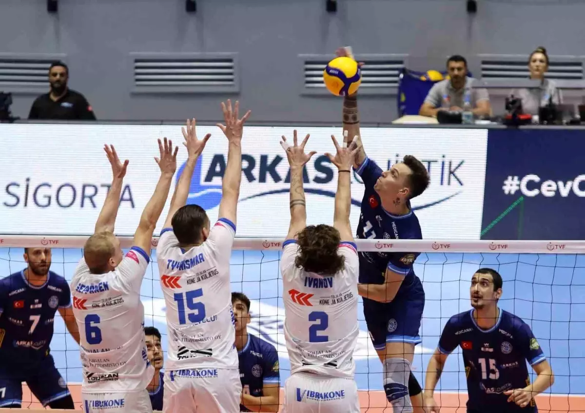 Arkas Spor, Akaa Volley\'e Yenildi