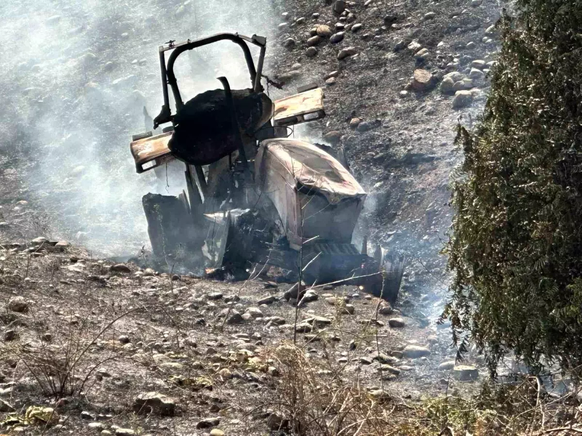 Anız Yangınında Traktör Devrildi: Sürücü Hayatını Kaybetti