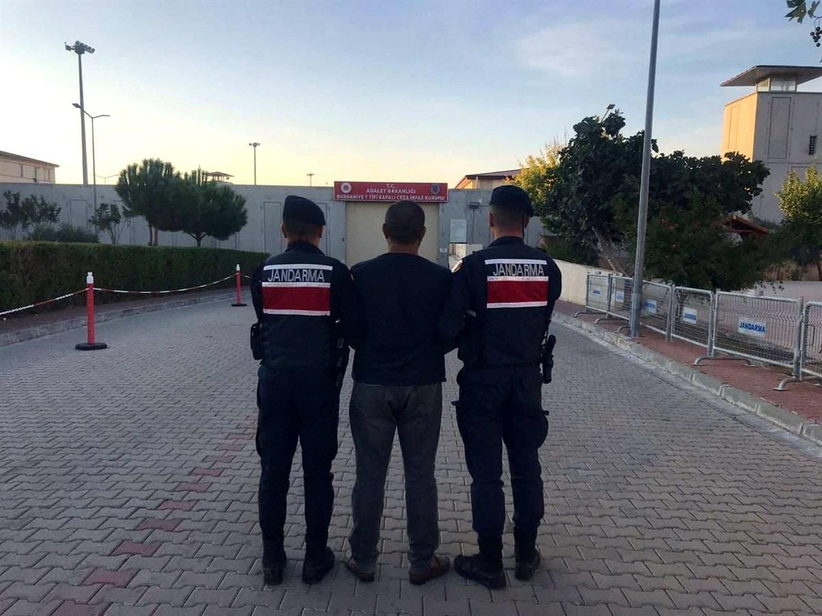 Dolandırıcı Y.C. Edremit\'te Yakalandı