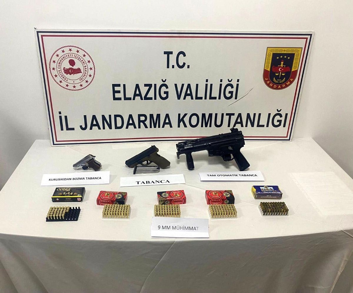 Elazığ\'da Ruhsatsız Silah Ele Geçirildi