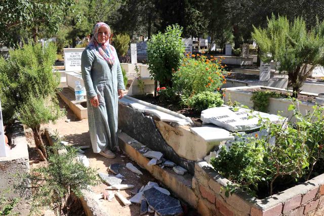 53 yaşındaki kadından ilginç iddia: Görücüler kocamın mezarına zarar vermiş olabilir 53 yaşındaki kadından ilginç iddia: Görücüler kocamın mezarına zarar vermiş olabilir