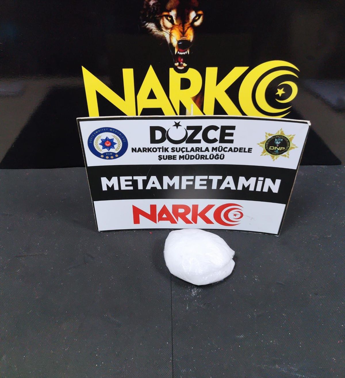 Düzce\'de Narkotik Operasyonu: İki Şüpheli Tutuklandı