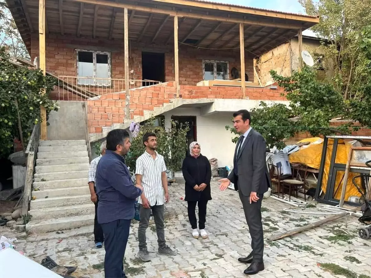 Kaymakam Köksal, Yangında Zarar Gören Aileyi Ziyaret Etti