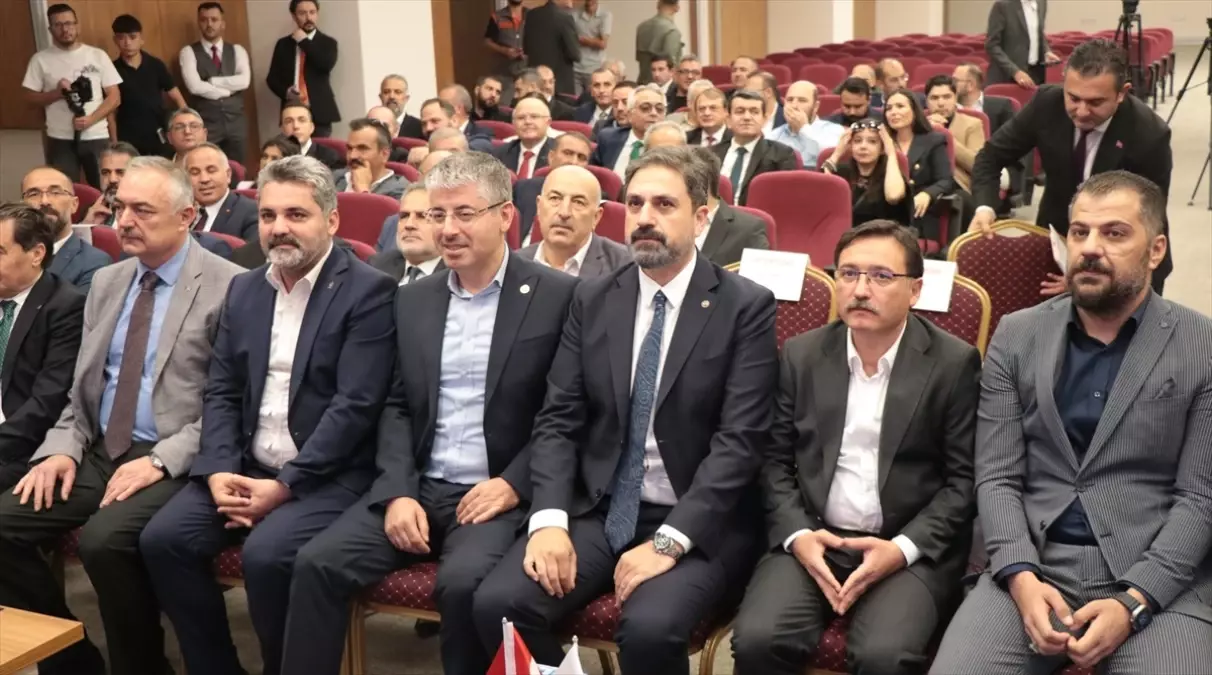 Kayseri\'de Mobilya Fuarı Açıldı