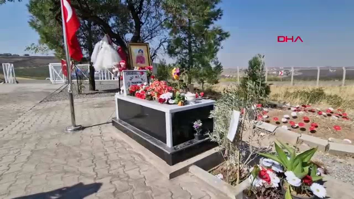 Narin\'e ait otopsi için İstanbul\'a gönderilen kemik parçaları mezarına defnedildi
