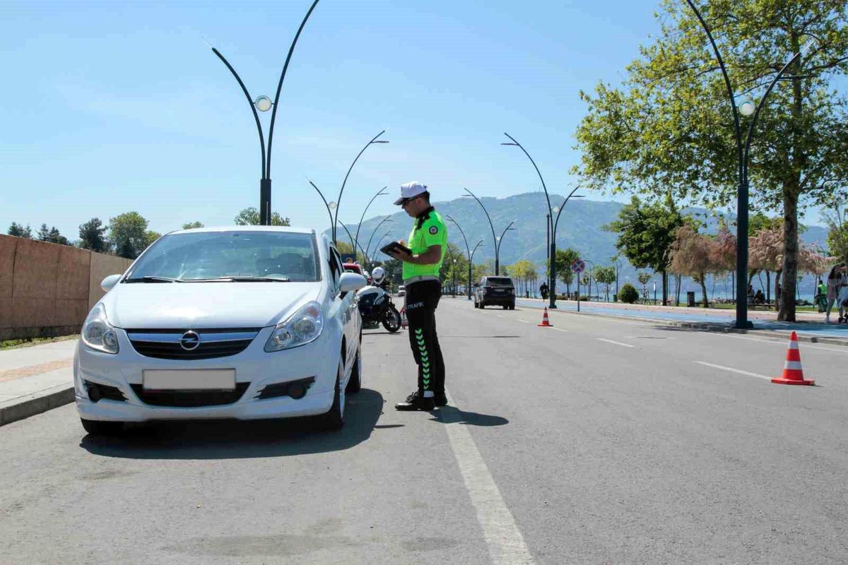 Ordu\'da Trafik Denetimlerinde 15 Bin Araç Kontrol Edildi